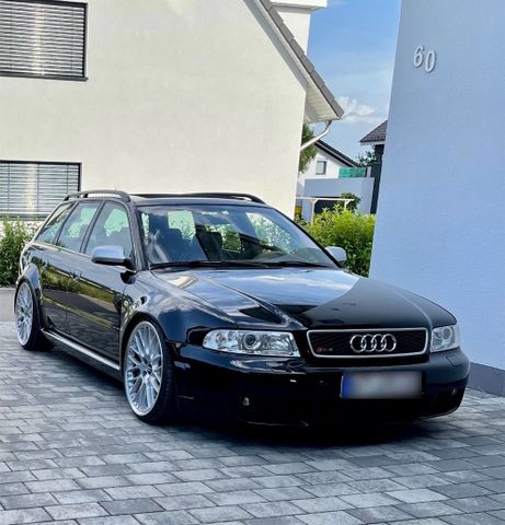 Audi RS4 B5 im Traumzustand