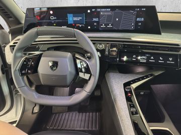 Peugeot 5008 Allure Hybrid 136 +Kam.+SHZ+KeyLess+SpurH