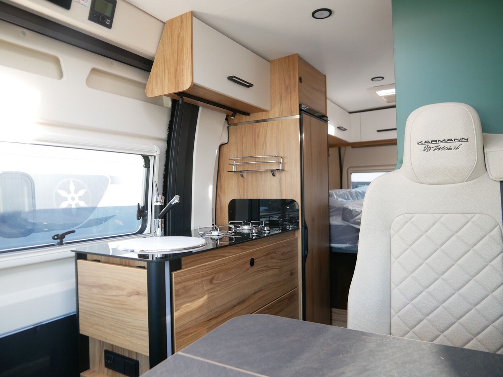 Fahrzeugabbildung Karmann Dexter DE 580 140 PS / Concept Paket