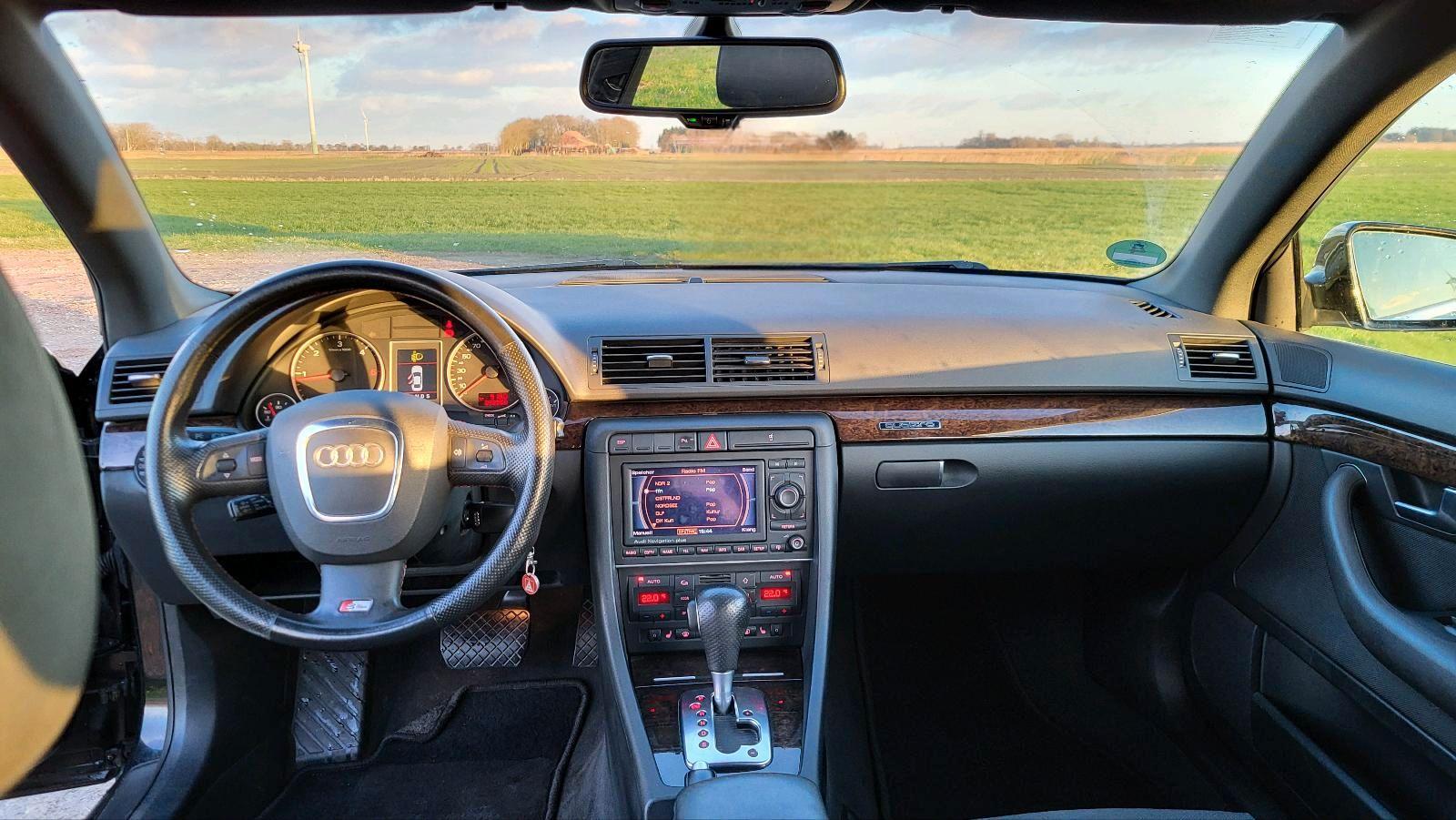 Audi A4 2005 — photo 14