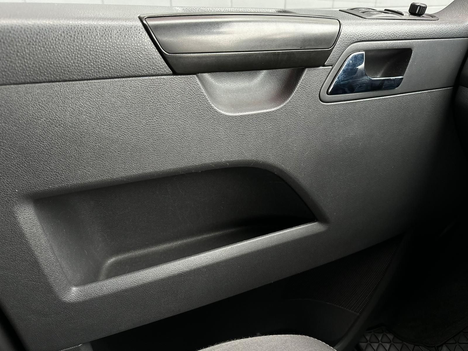 VW T5.2 Multivan 2.0TDI SPECIAL* BIXEN#AHK#TEMP#SHZ - Image 19