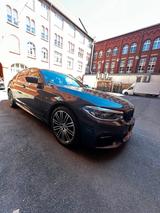 BMW 520 Lim d M Sport Vollleder 19" Navi Service NEU - BMW 520 mit Diesel-Antrieb: Schwarz, Sportfahrwerk, Limousine