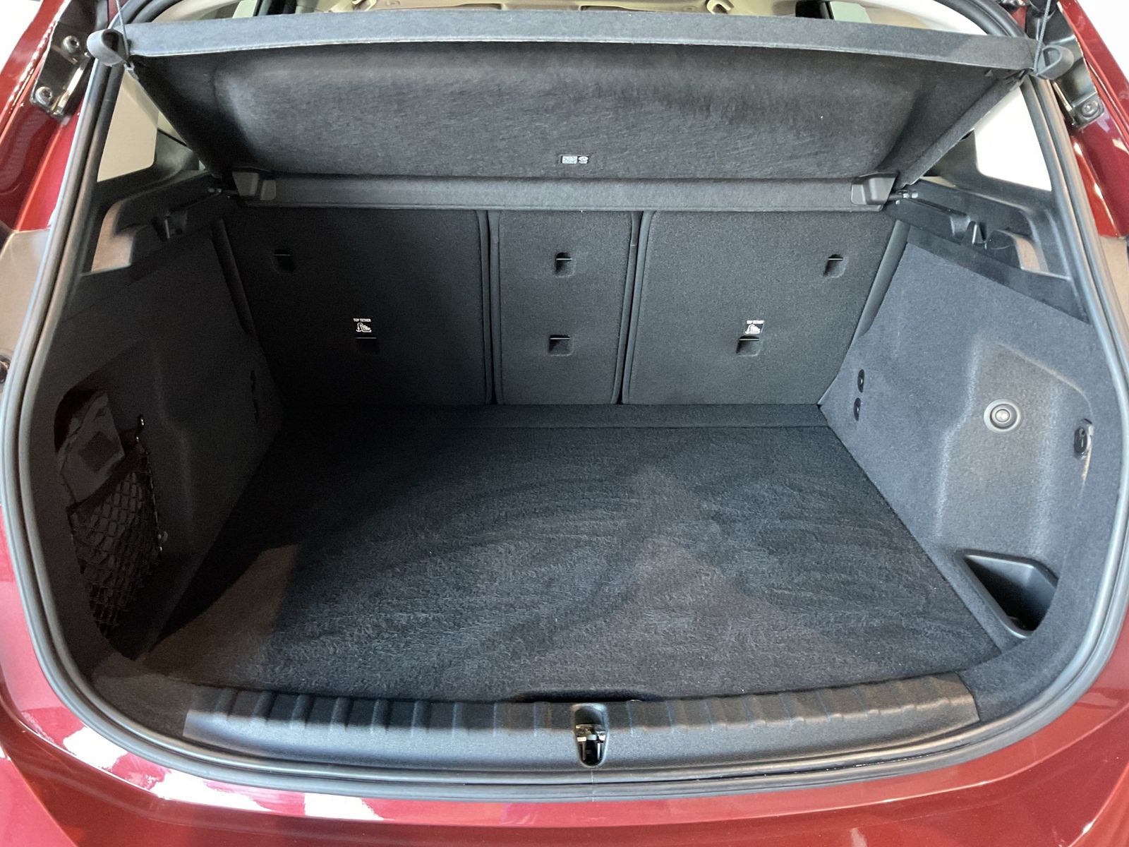 Fahrzeugeinzelansicht 14 Fahrzeugabbildung BMW 218i |Komfortzugang |AHK |Harman Kardon