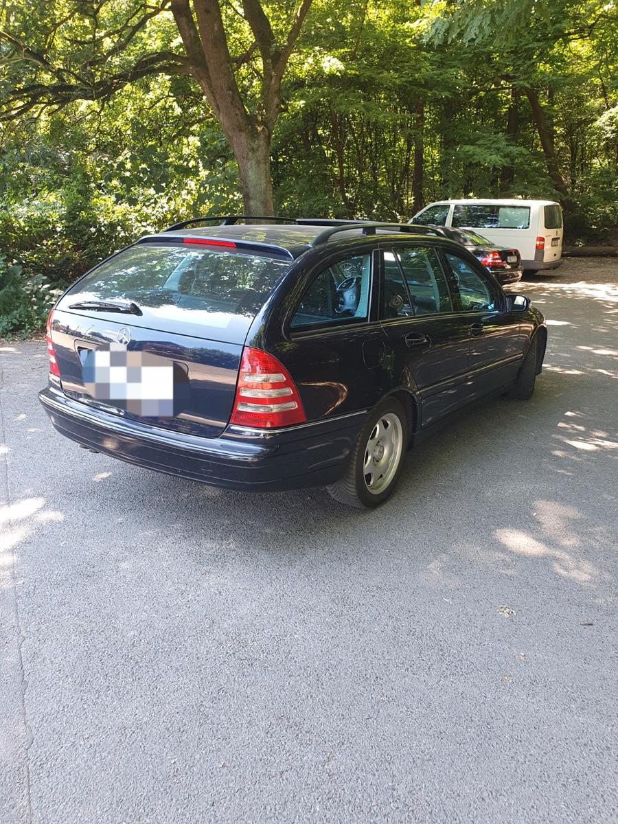 Mercedes-Benz C230 2006 — engine 2.496 cm³, 204 HP (150kW)