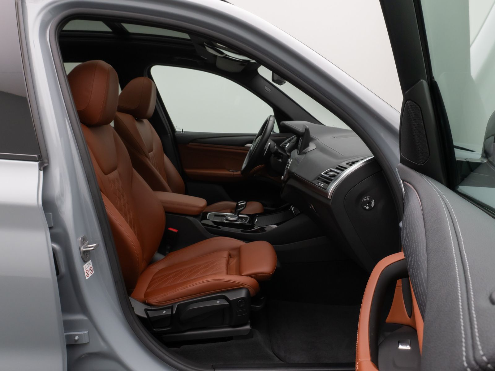 Fahrzeugabbildung BMW X3 xD30i M Sport Panorama Laser Kamera HUD HiFi