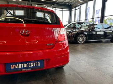 MYAUTOCENTER – Gebraucht- und Jahreswagen mit Werkstattservice in Pfaffenhofen Hyundai i30 *Scheckheft*Klimaanlage*TÜV-NEU*