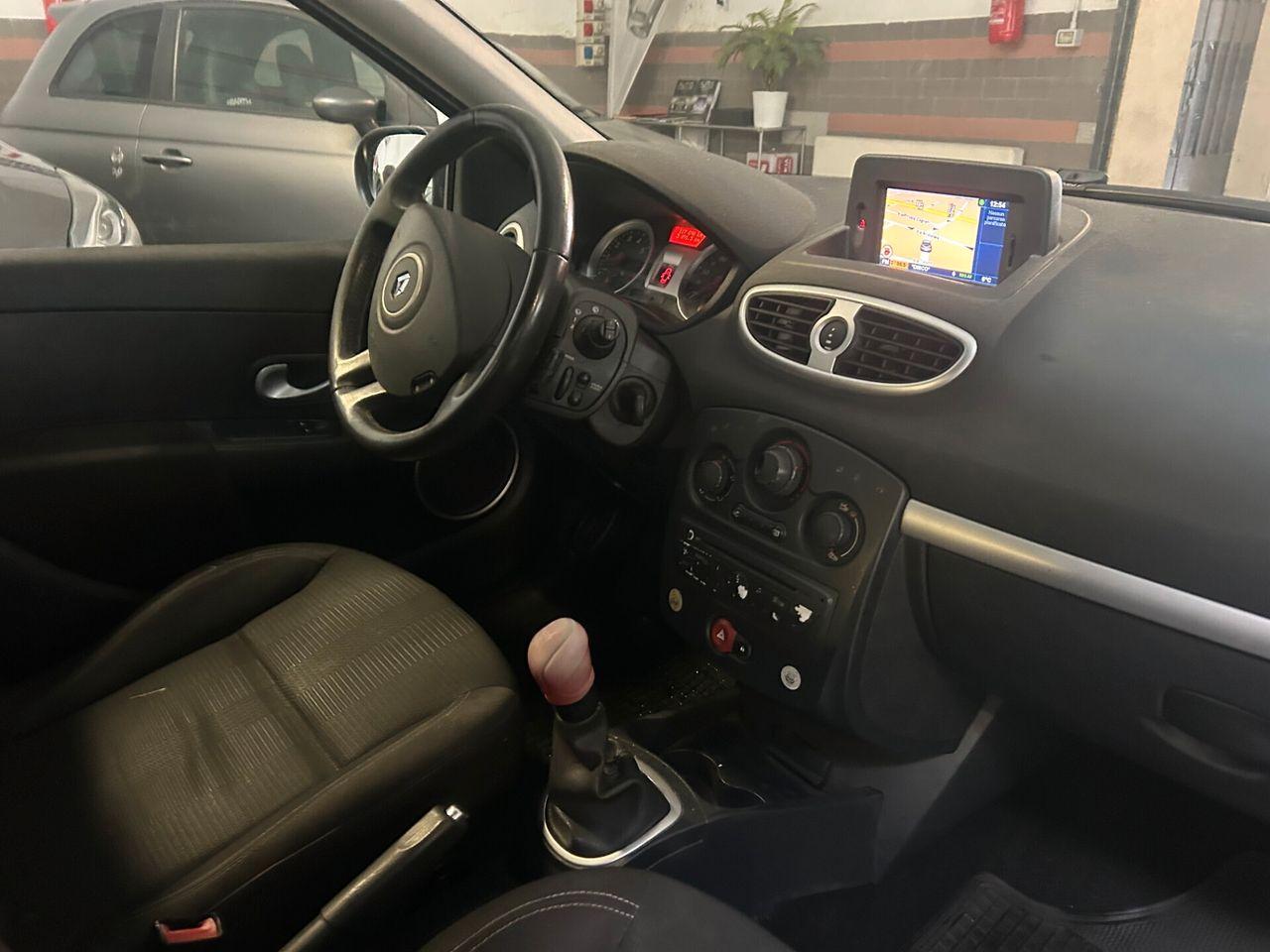 Renault Clio 2009 — photo 7
