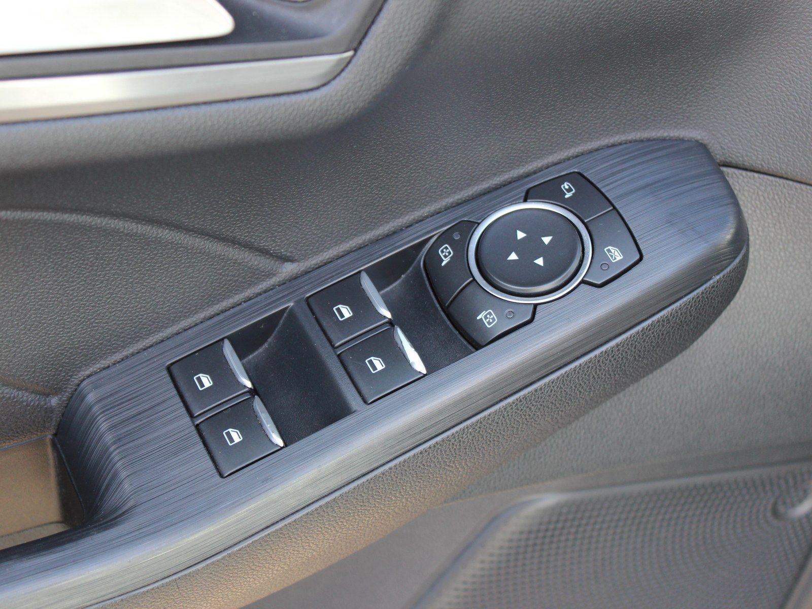 Fahrzeugabbildung Ford Kuga Plug-In Hybrid Titanium 2,5 Duratec