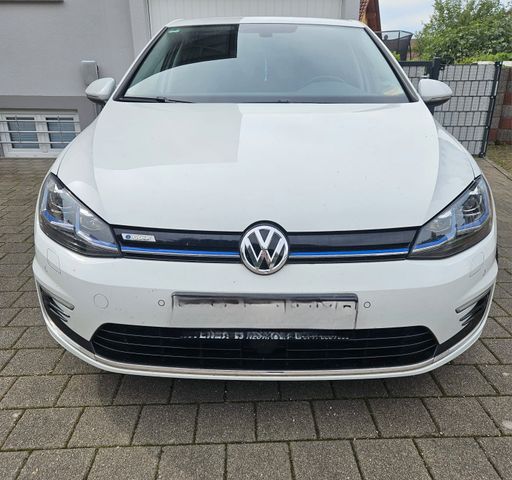 Volkswagen e-Golf CCS Kamera Abstandstempomat Navi LED