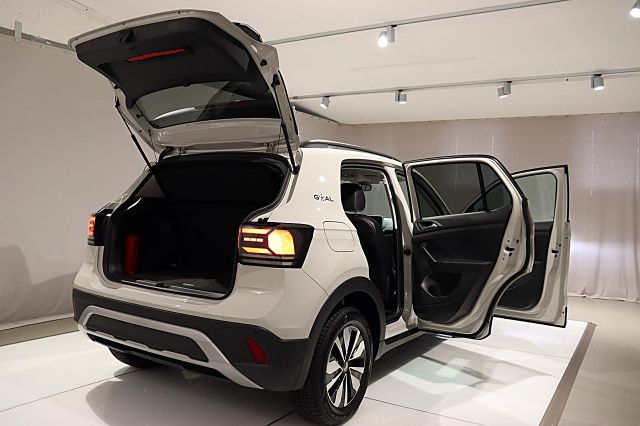 T-Cross GOAL 1.0 TSI DSG ACC LED PDC TEMPOMAT An