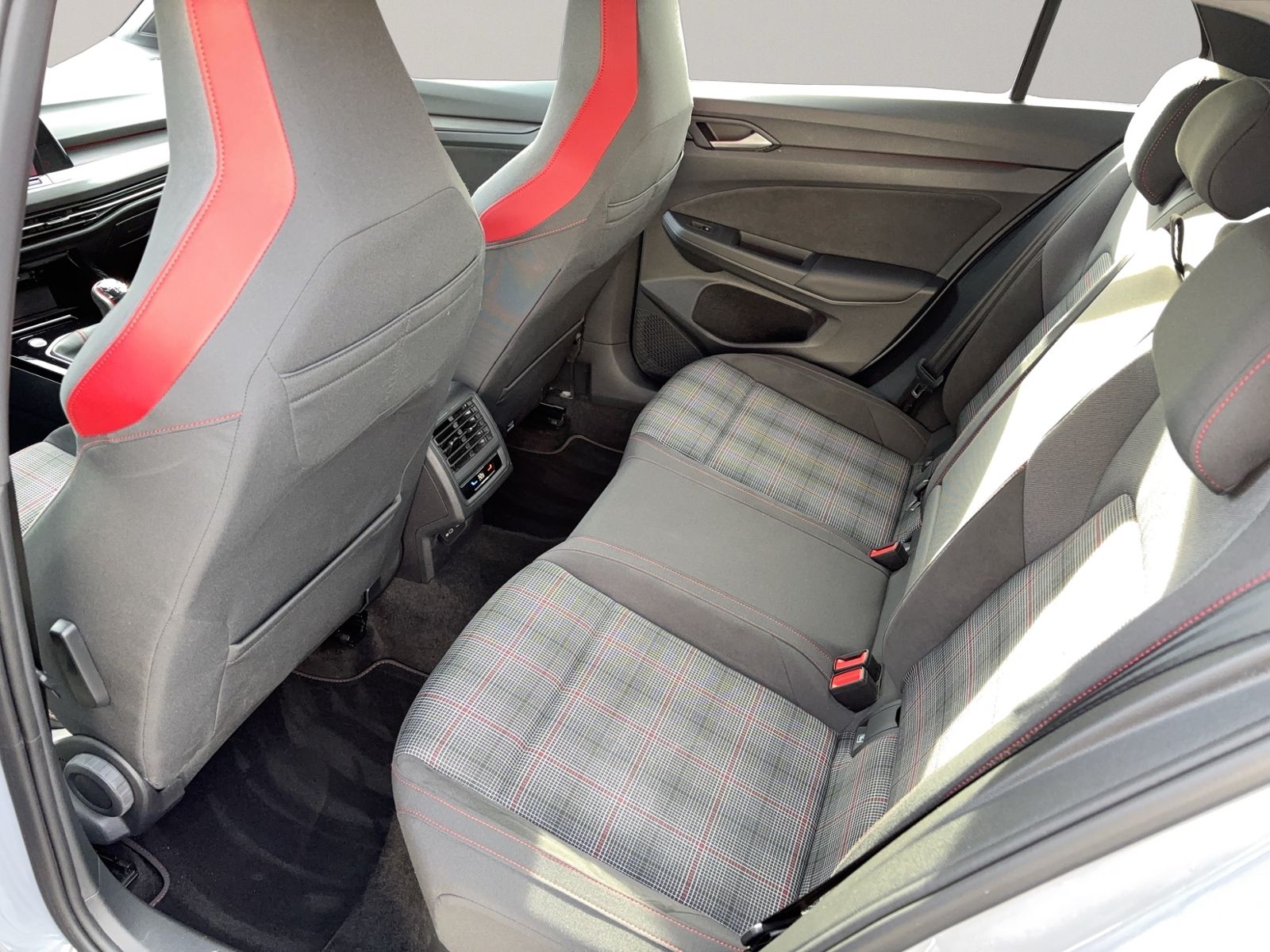 Golf VIII GTI, ACC, 18" Alu, Rear View, LED plus