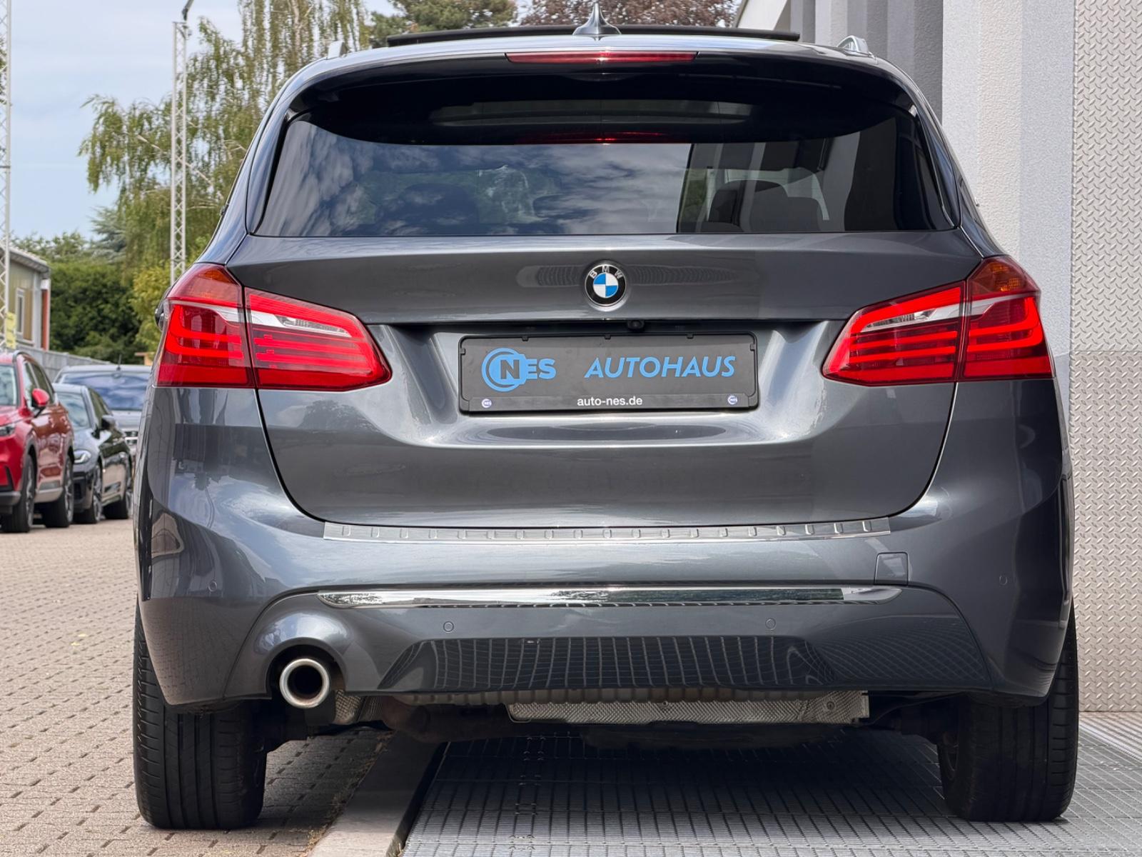 BMW 225 XE*LUXURY*PANO*LEDER*KAM*HARMAN*MEMORY*KEY*