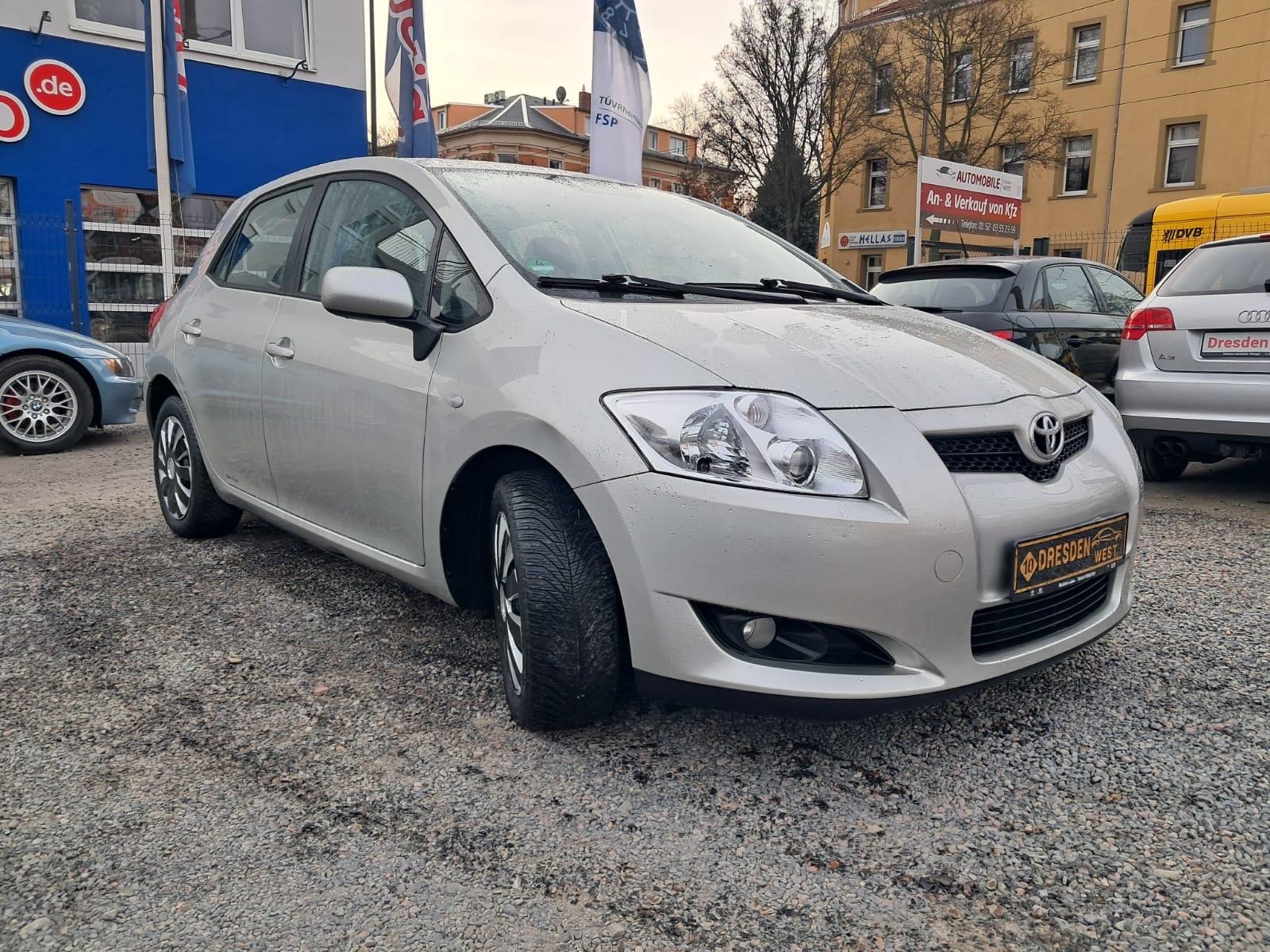 Toyota Auris Sol