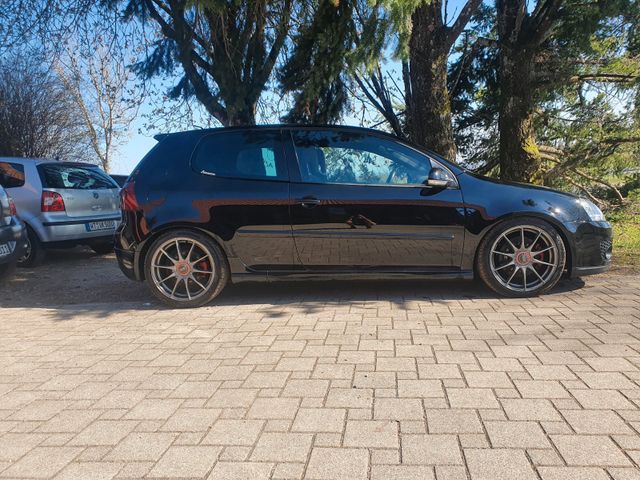 Volkswagen Golf 2.0 T-FSI GTI GTI