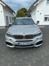 BMW X5 F15 X40D M-Paket - BMW X4 in Bonn