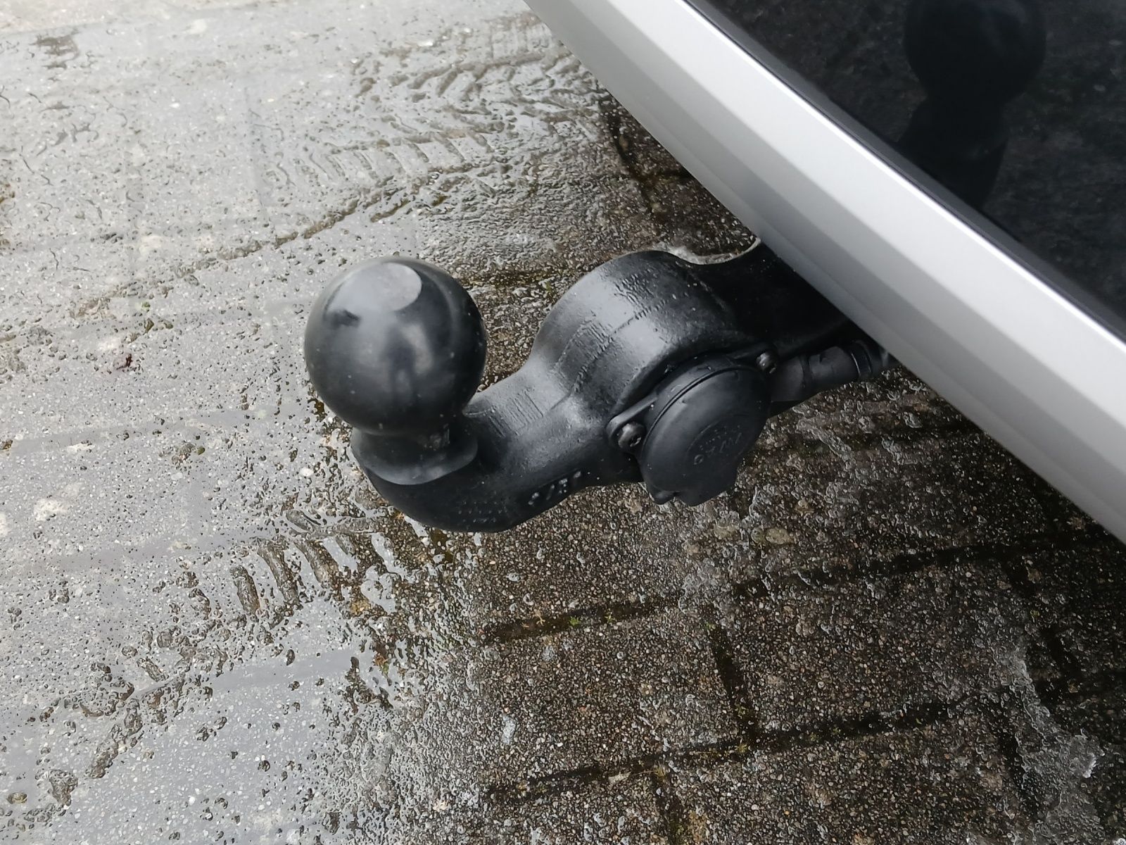 Fahrzeugabbildung Audi Q3 35 TFSI advanced LED Navi SHZ AHK ACC AVC