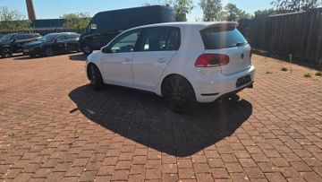 Volkswagen Golf - 4