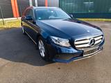 Mercedes-Benz E 220d T AVANTGARDE Autom. AVANTGARDE - Mercedes-Benz E 220: Avantgarde