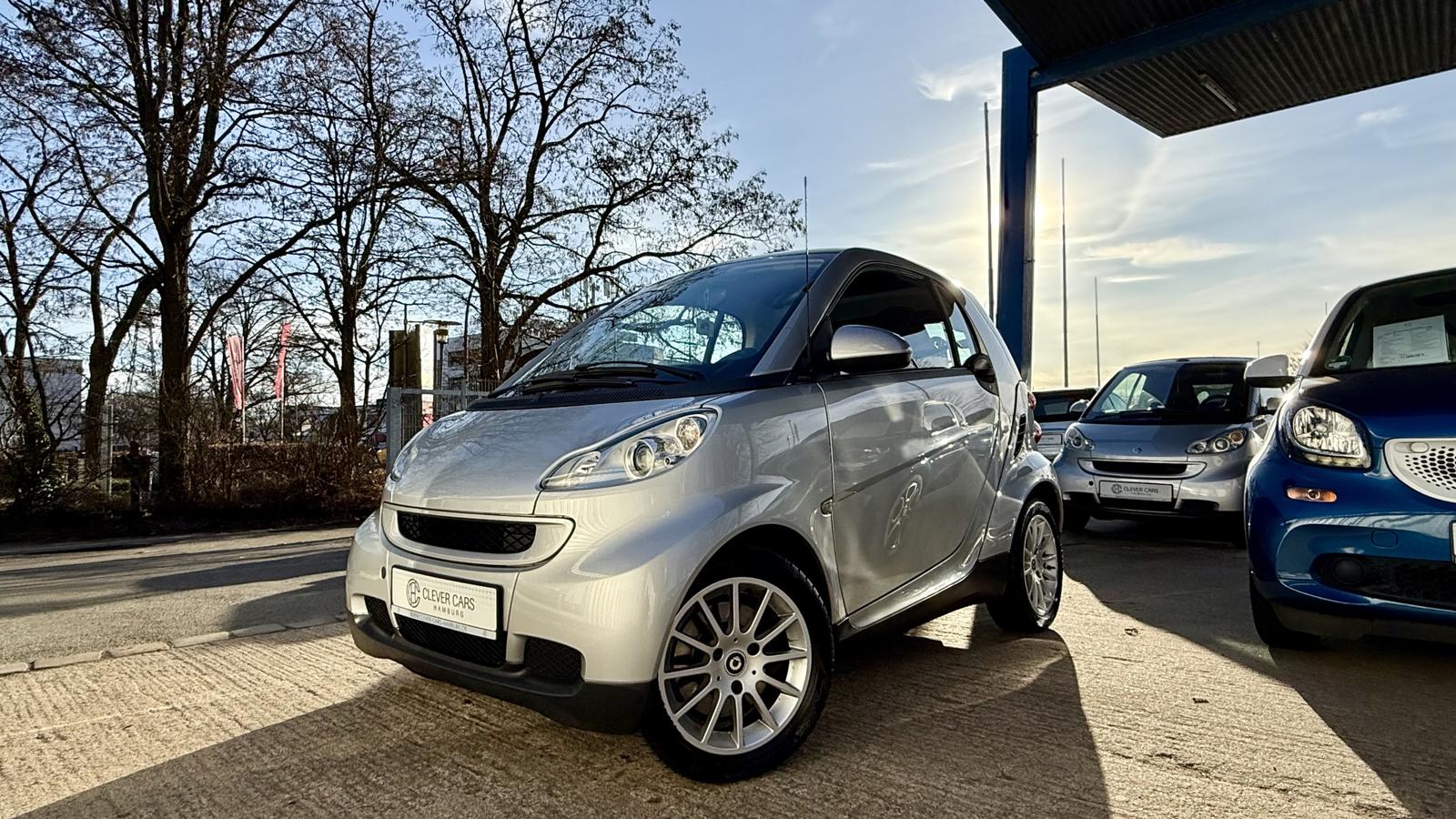 Smart ForTwo COUPE*PASSION*NAVI*KLIMA*PANO*ALLWETTER