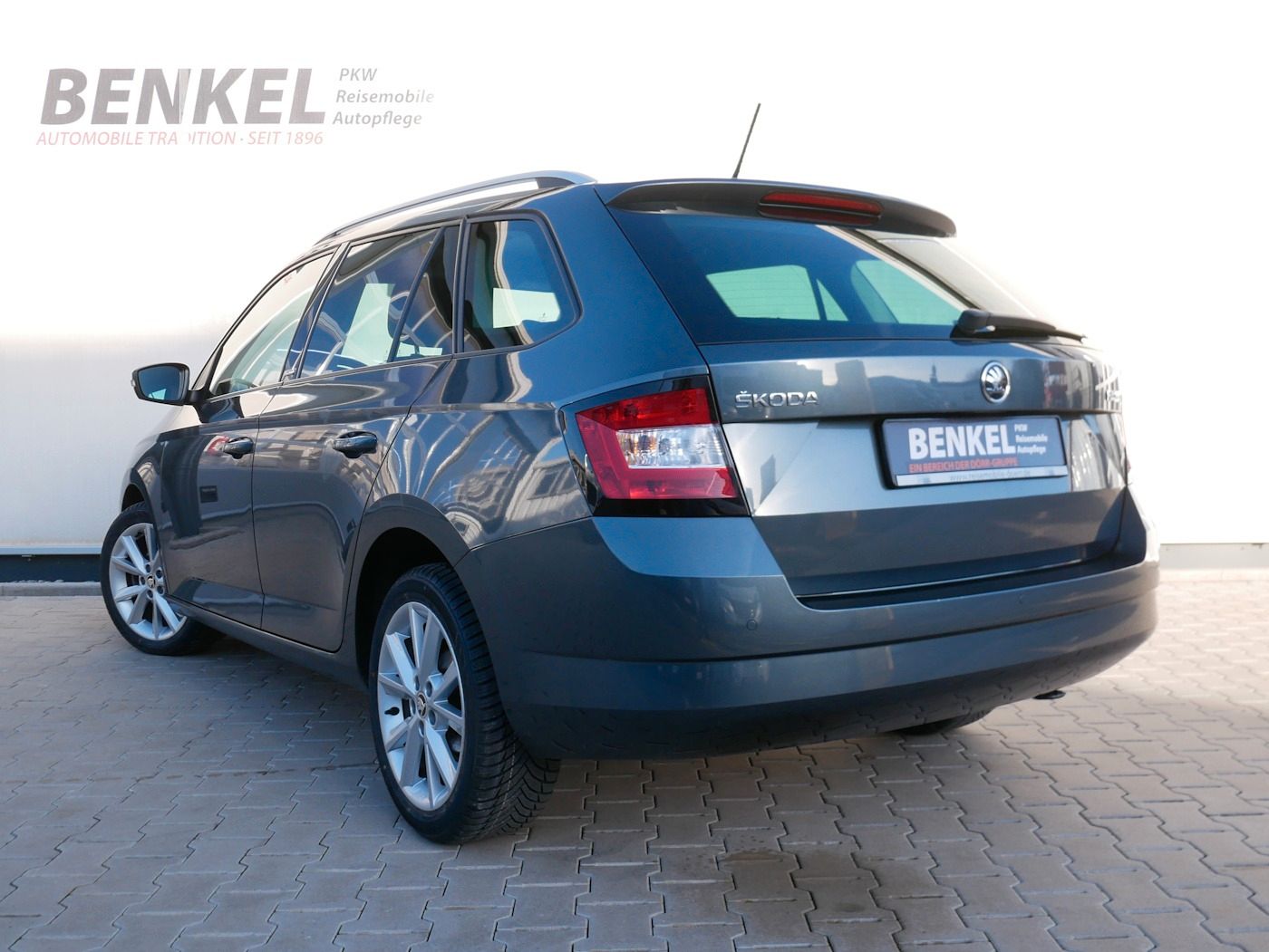 Fahrzeugabbildung SKODA Fabia Combi 1.2 TSI Joy PDC SHZ NSW Klimaautom.