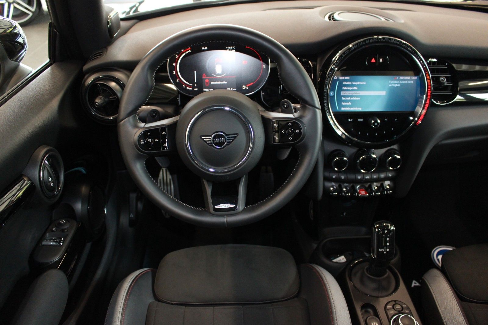 Fahrzeugabbildung MINI John Cooper Works Trim R.Kamera+Navi+AppleCar