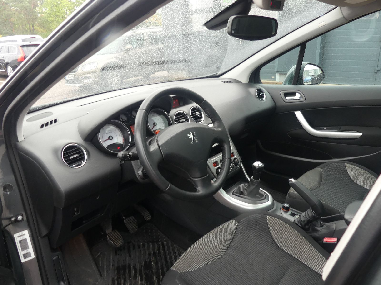 Fahrzeugabbildung Peugeot 308 Sport Plus 150 THP *PDC*SITZHZG*PANO*LM*GRA*