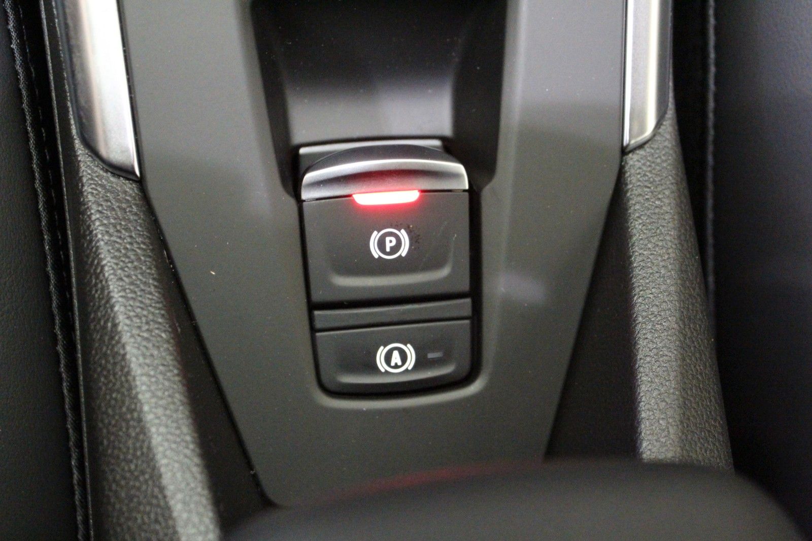 Fahrzeugabbildung Renault Clio VI TCe 115 Techno*Winter-Paket* #15687