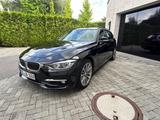 BMW 320d Touring Luxury Line Luxury Line - BMW 320 mit Diesel-Antrieb: Navigationssystem, Kombi, Automatik