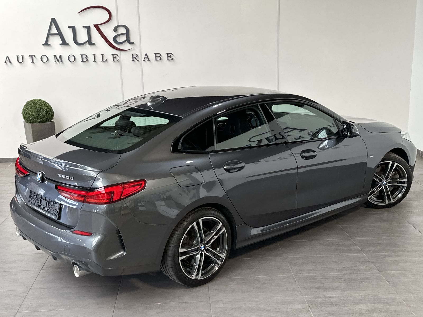 Fahrzeugabbildung BMW 220d Gran Coupé xDrive M-Sport NAV+LED+HIFI+18ZO