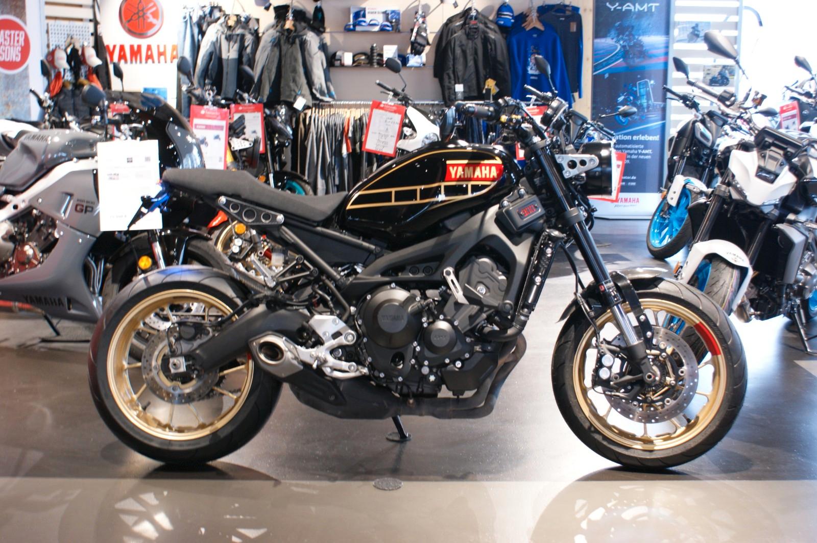 Yamaha XSR 900 Wilbers,HM Quickshifter, kurzer KZT usw.
