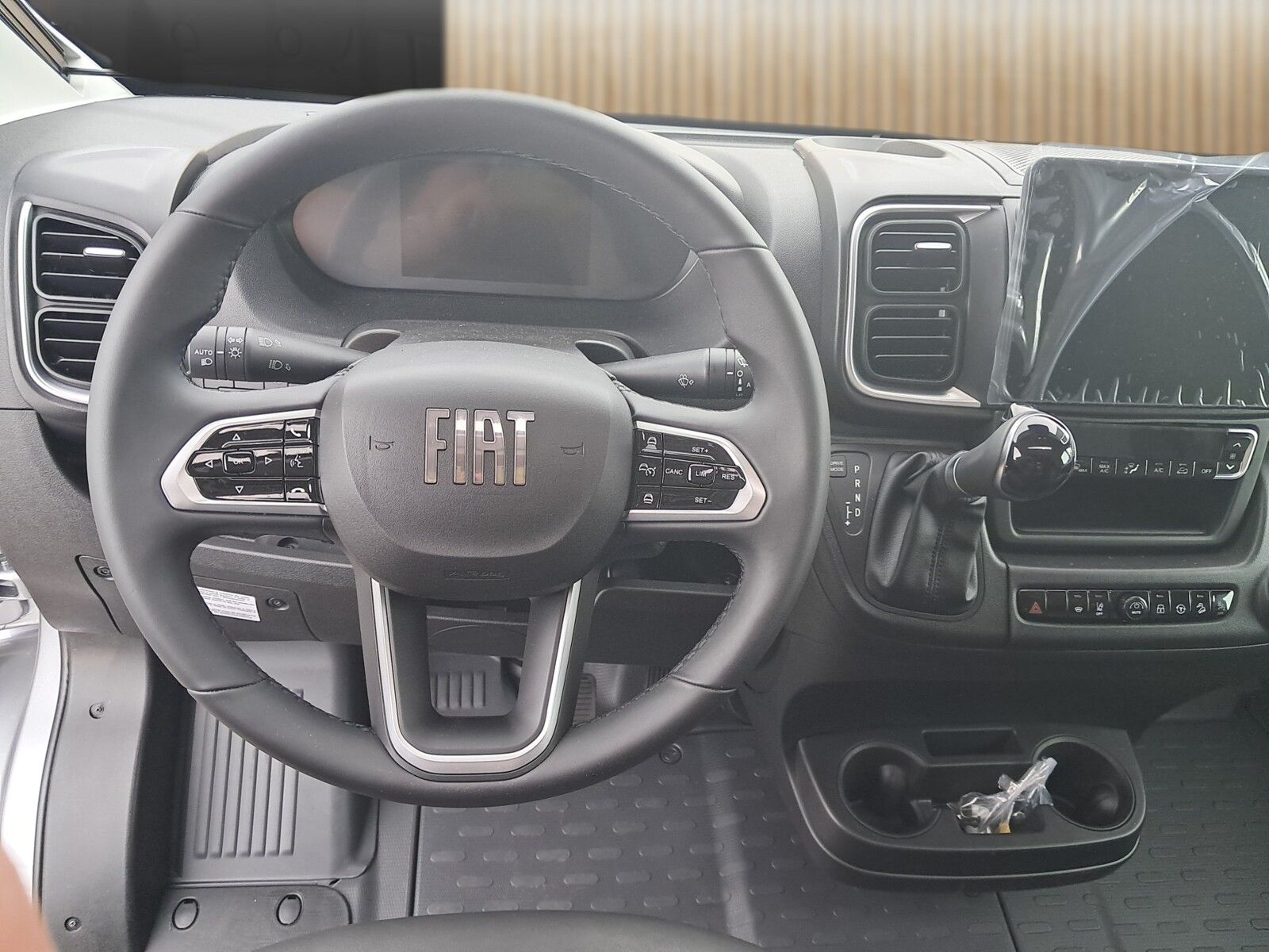 Fahrzeugabbildung Adria Matrix 670 SL 60Y Markise,Combi6E,MACHplus