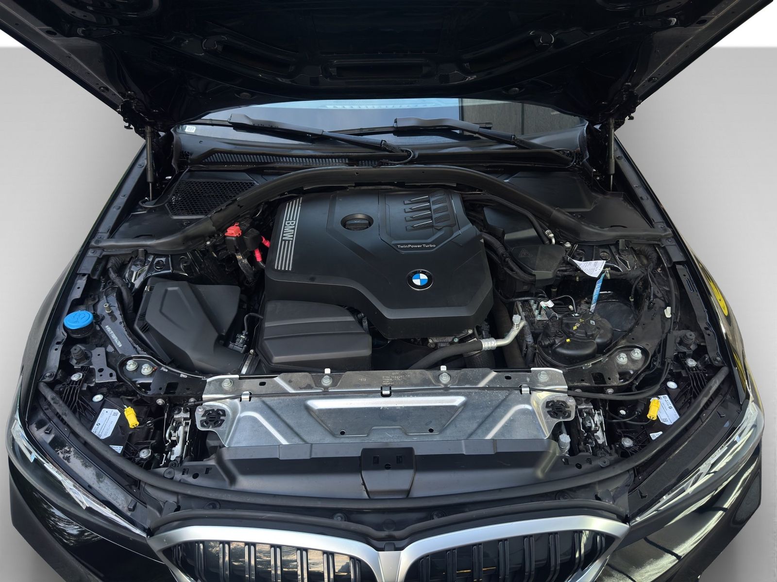 BMW 318i Touring foto 12