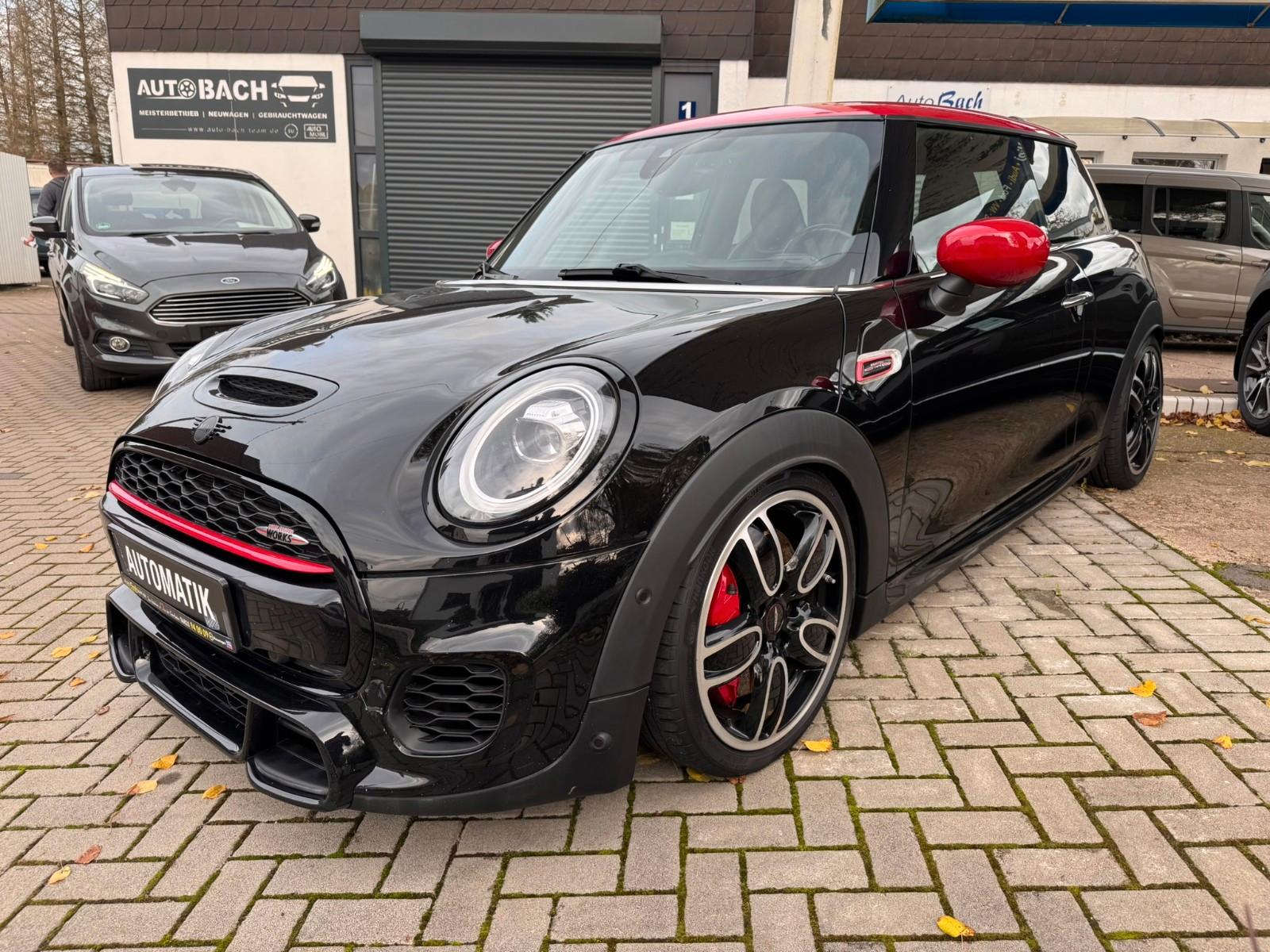 MINI JOHN_COOPER_WORKS Mini 3-trg. John Cooper Works