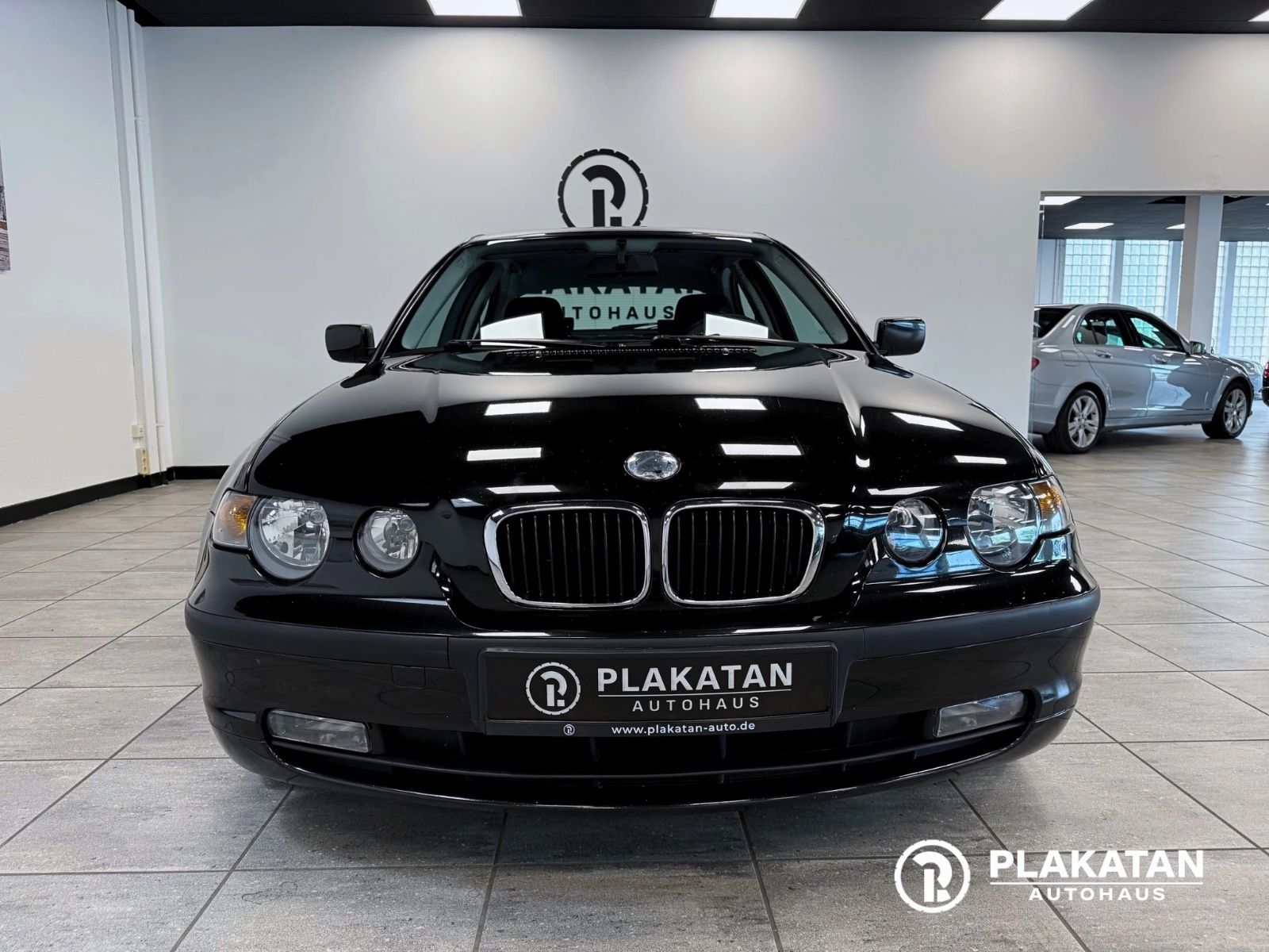 Fahrzeugabbildung BMW 316ti Compact