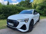 Audi e-tron 55 quattro S line S line - Audi e-tron von privat
