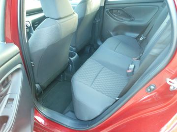 Toyota Yaris - 11