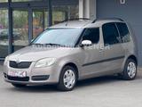 Skoda Roomster 1.4 Style Plus Editi Klima *ZR TÜV NEU* - Skoda Roomster mit Benzin-Antrieb: Beige