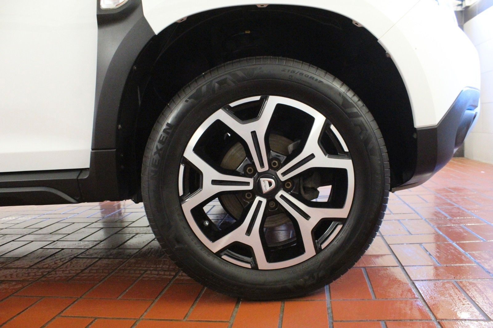 Fahrzeugabbildung Dacia Duster Sce 115 Prestige *Navigation *
