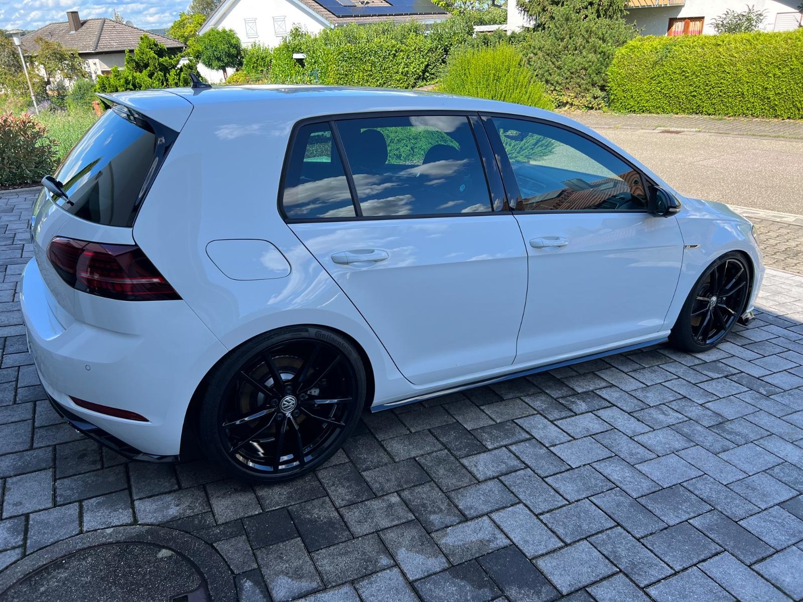 Volkswagen Golf 2.0 TSI OPF DSG 4MOTION R