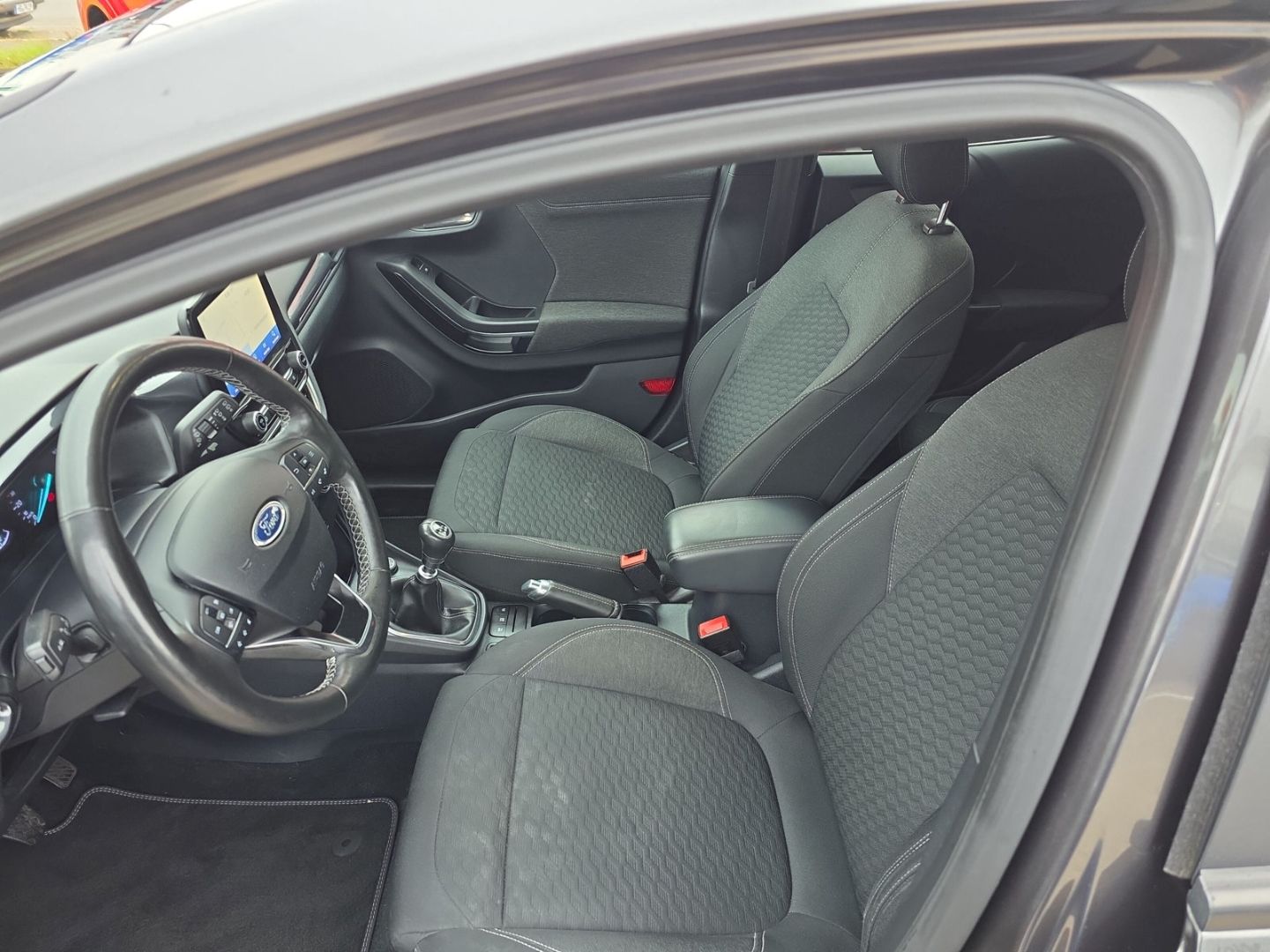 Fahrzeugabbildung Ford Puma Titanium Navi Massagesitze LED Mehrzonenkli