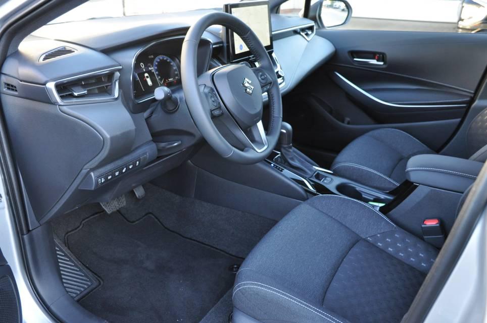 Suzuki Swace Comfort+ CVT Hybrid - Navi