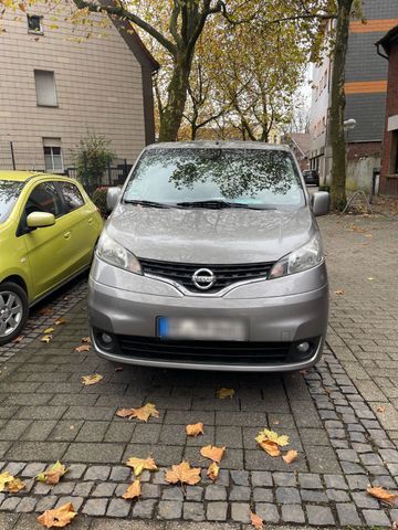 Nissan NV 200