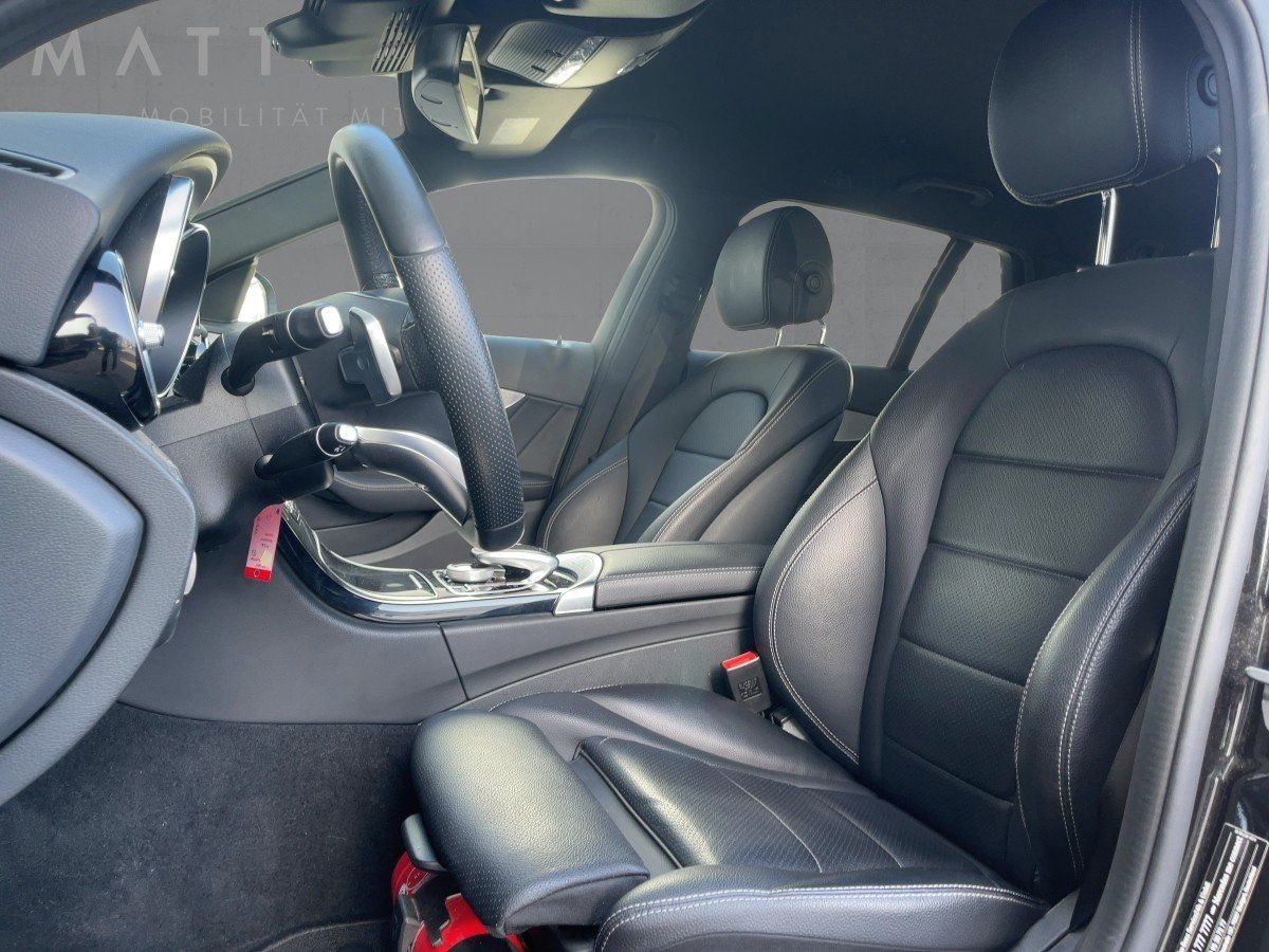Fahrzeugabbildung Mercedes-Benz C 300 T-Modell AMG/LED/Distronic/Kamera