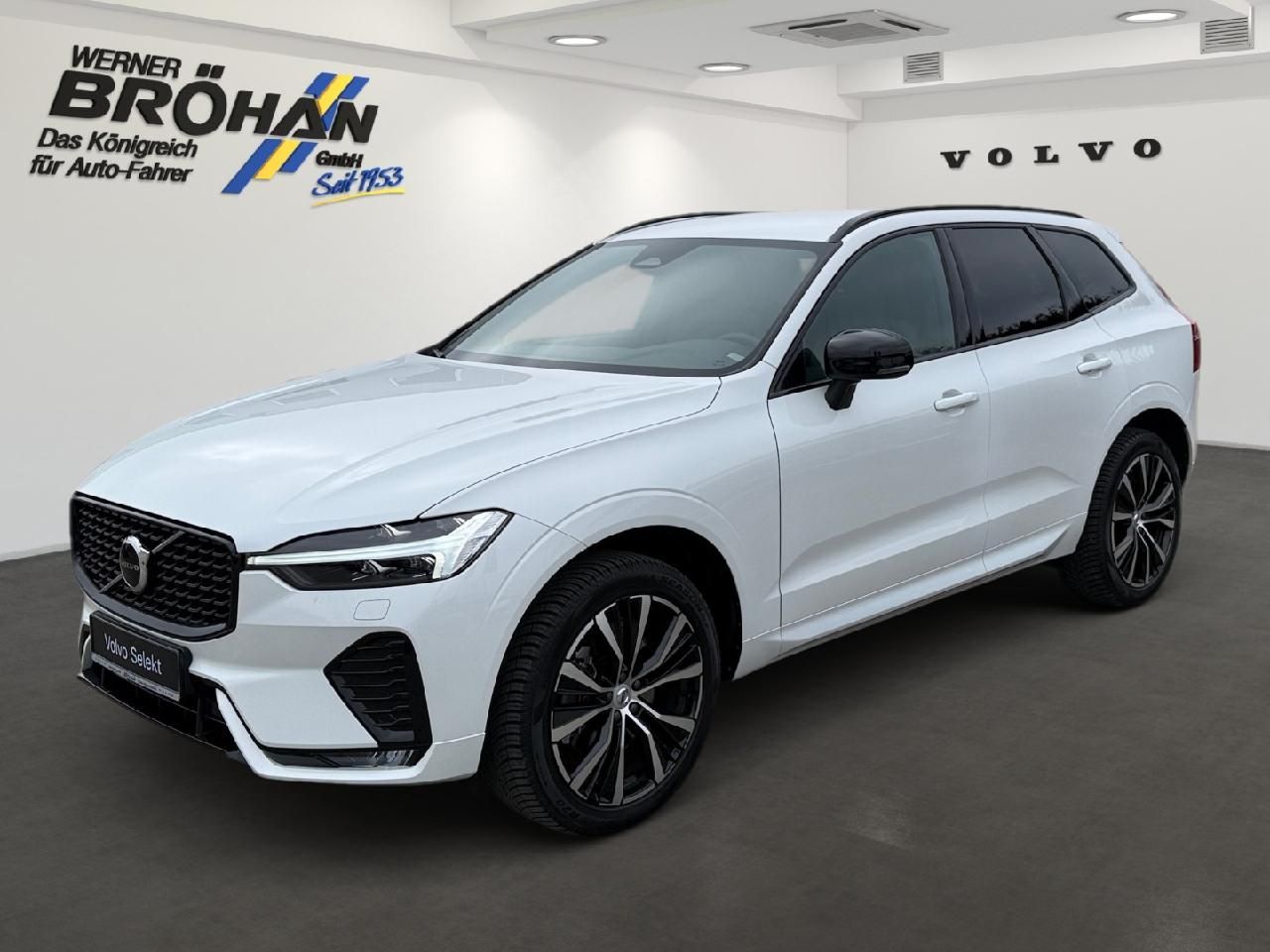 Fahrzeugabbildung Volvo XC60 Plus Dark 2WD