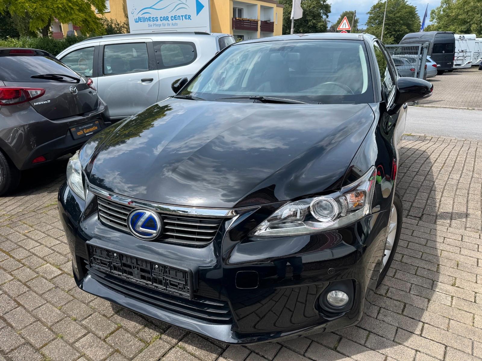 Lexus Hybrid