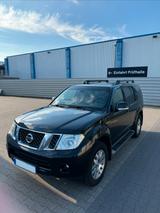 Nissan Pathfinder 2.5 dCi DPF PLATINUM 4WD Automati... - Nissan Pathfinder von privat