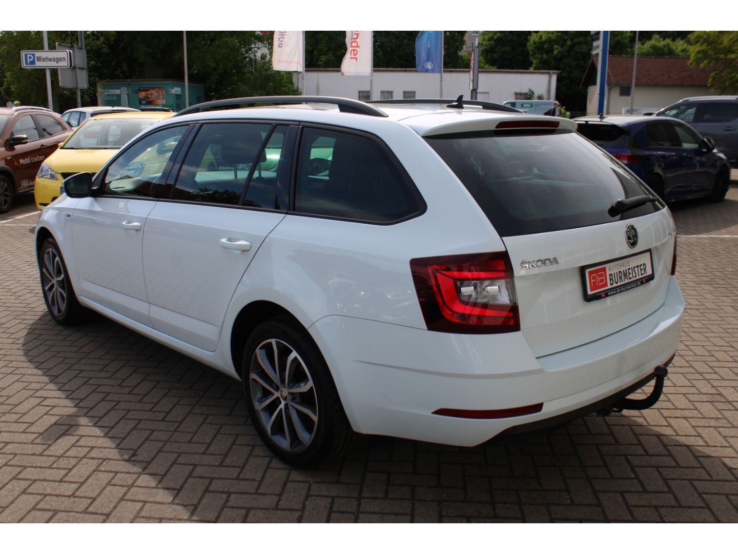 SKODA Octavia Soleil 2.0 TDI Combi LED GRA RFK SHzg AH - Image 3