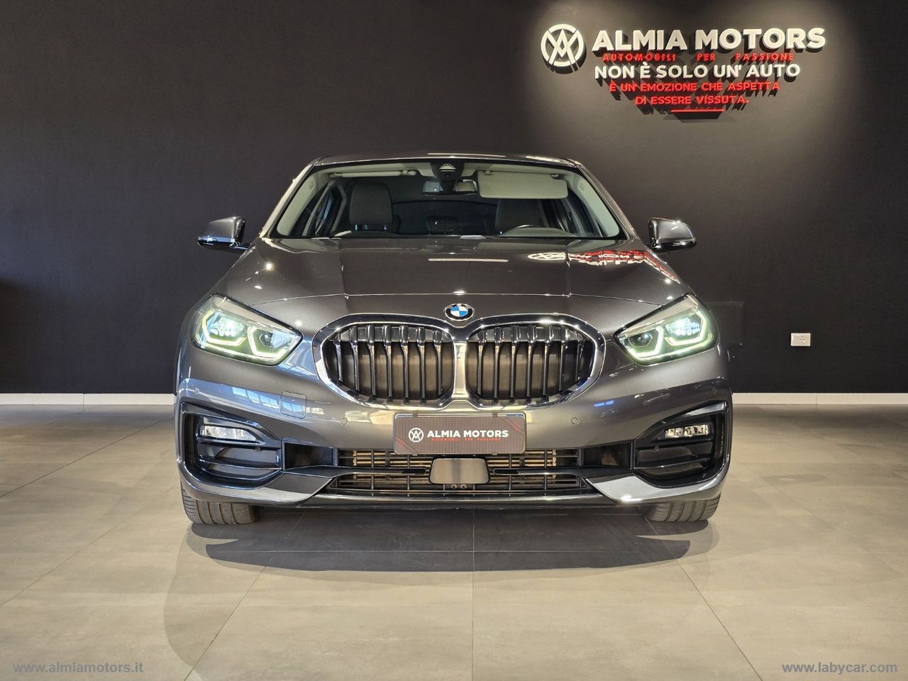 BMW 118d 5p. Business Advantage imagem 2