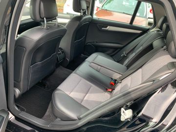 Mercedes C 200 - 9