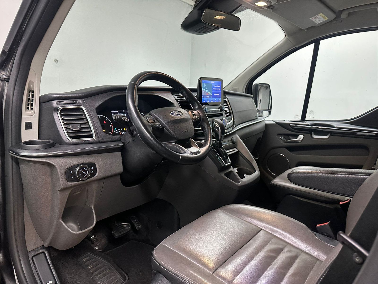 Fahrzeugabbildung Ford Tourneo Custom  320 L2H1 Titanium X*ACC*SDH*2KLI